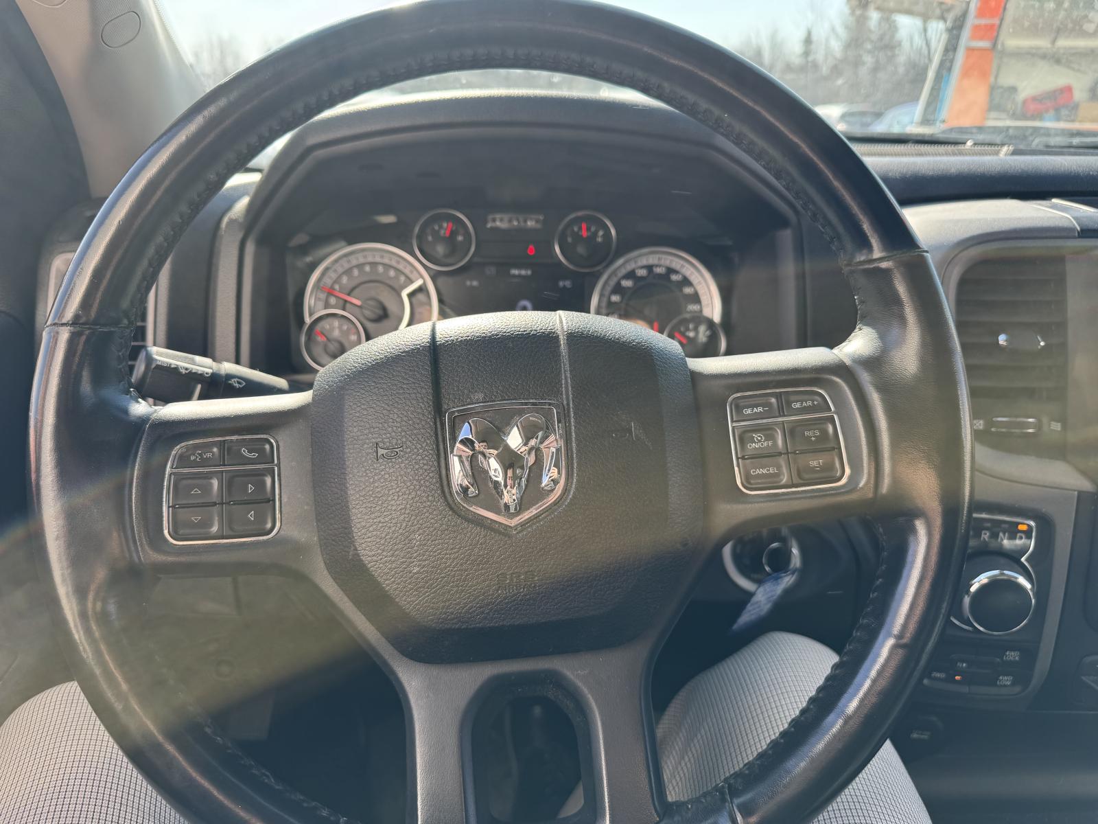 Image 16 RAM 1500 Classic 1500 Express 2021