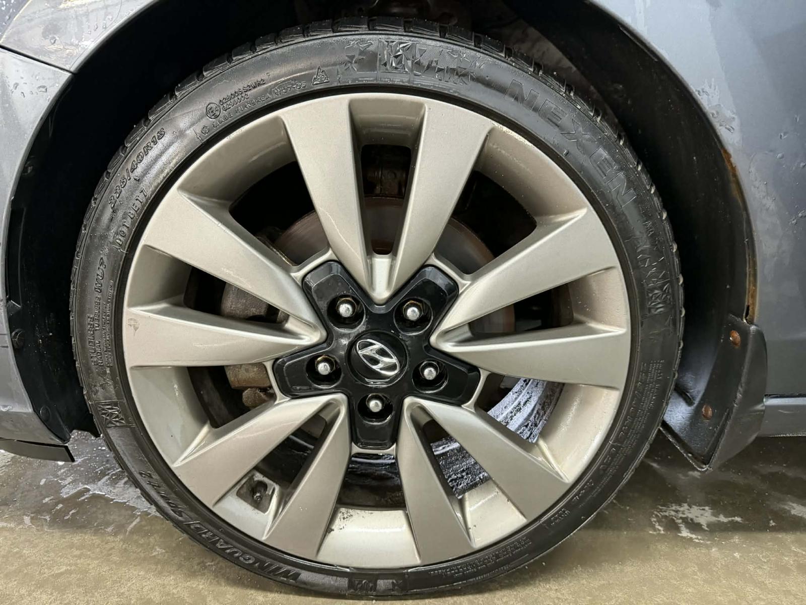 Image 7 Hyundai Elantra GT Sport 2018