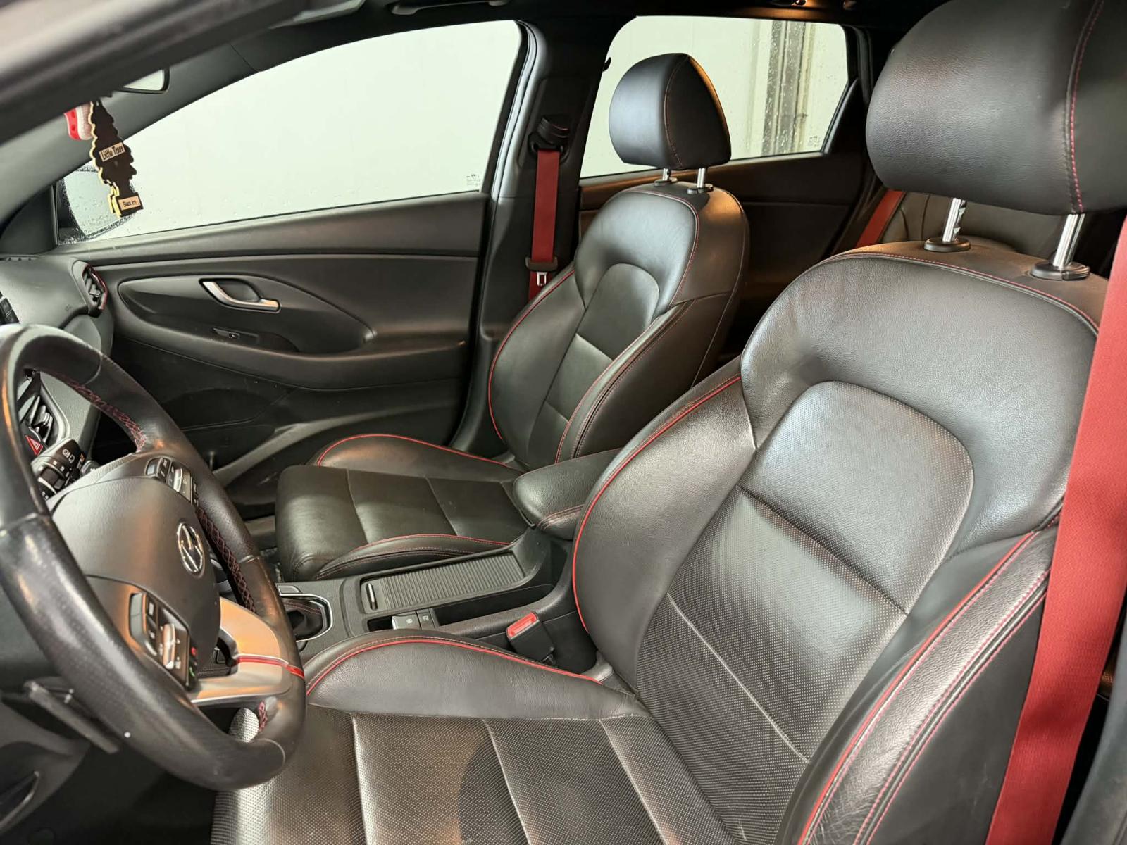 Image 10 Hyundai Elantra GT Sport 2018