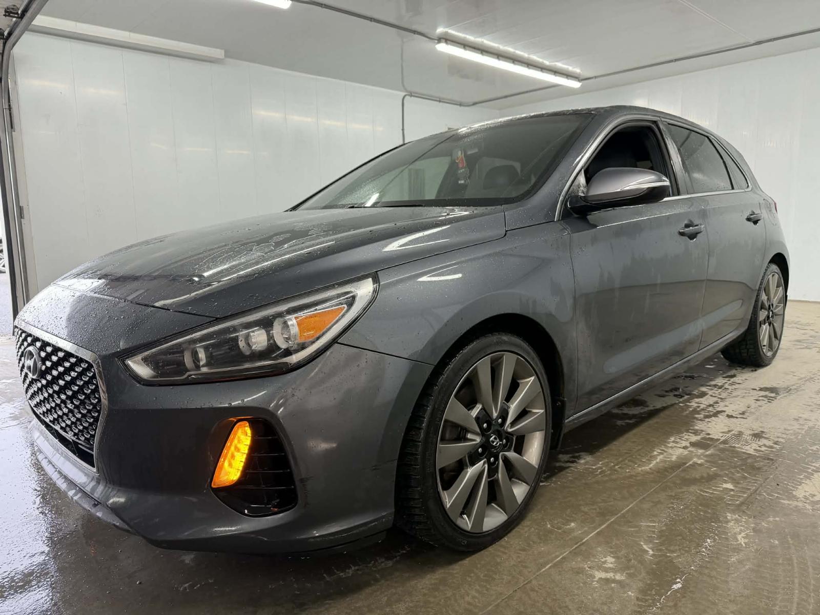 Image 3 Hyundai Elantra GT Sport 2018