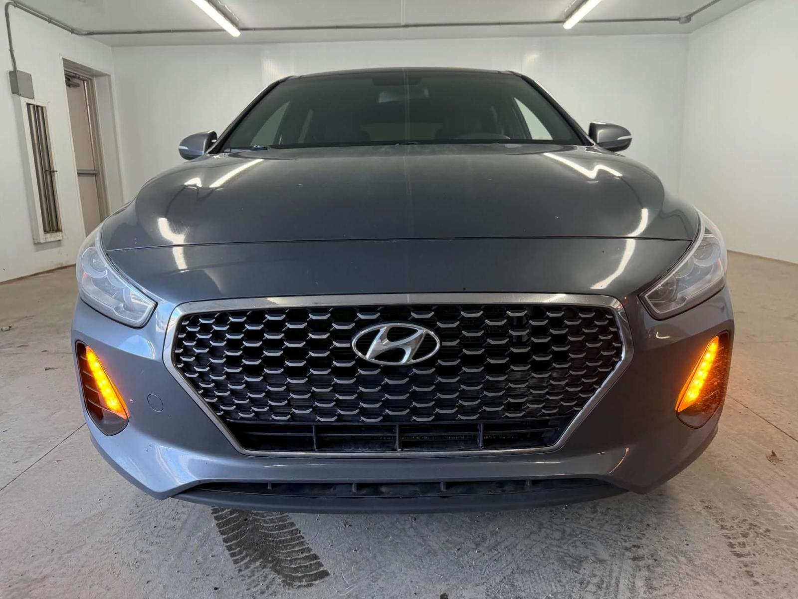 Hyundai Elantra GT Sport 2018 — photo 2