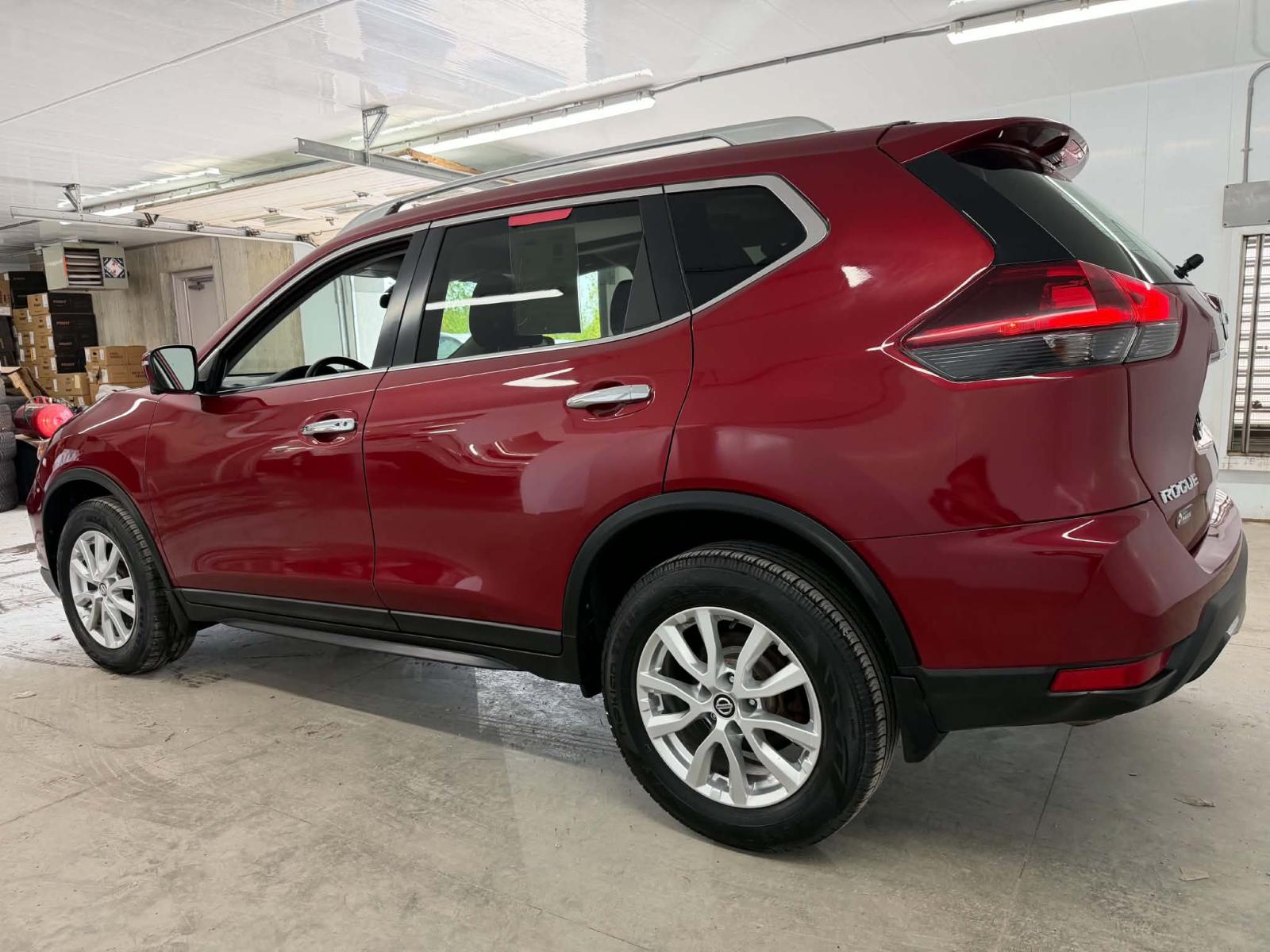 Nissan Rogue SV 2018 — photo 3