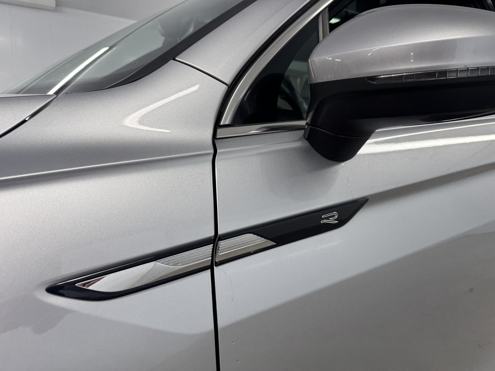 Volkswagen Tiguan Highline R-Line 2023 — photo 4