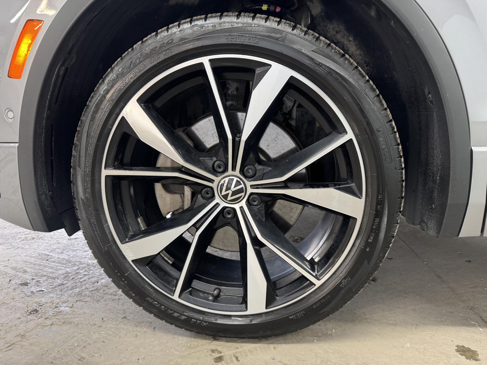 Volkswagen Tiguan Highline R-Line 2023 — photo 8