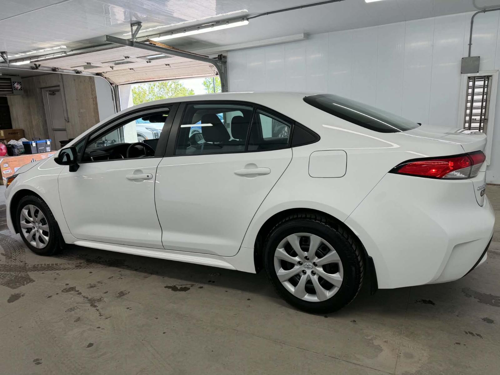 Toyota Corolla LE 2020 — photo 4