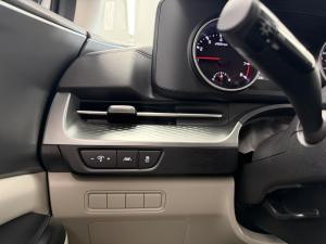 Miniature 22 Kia Carnival LX 2024