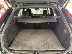 Miniature 7 Volvo XC60 R-Design 2021