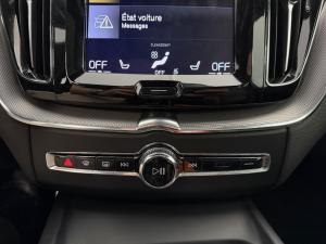 Miniature 20 Volvo XC60 R-Design 2021