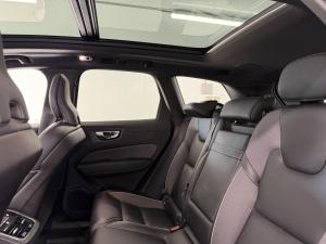 Miniature 17 Volvo XC60 R-Design 2021