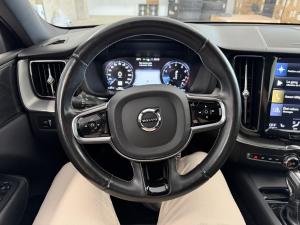 Miniature 22 Volvo XC60 R-Design 2021
