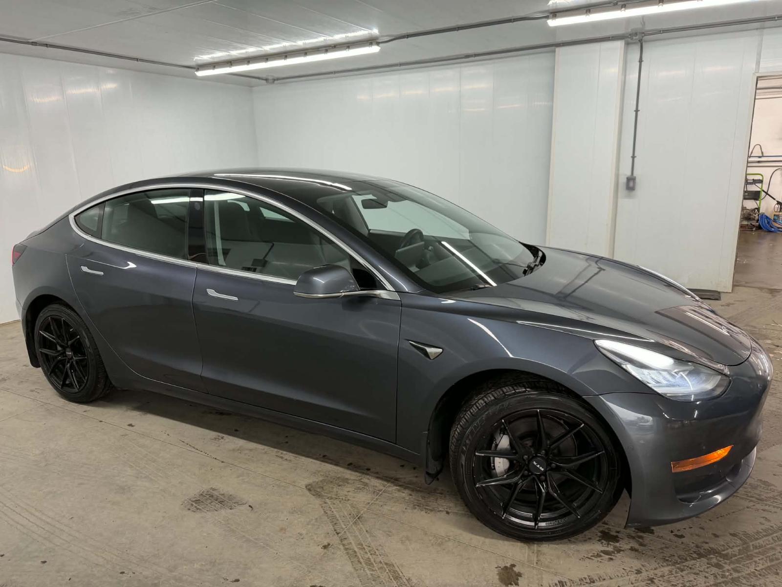 Tesla Model 3 Standard Range Plus 2020