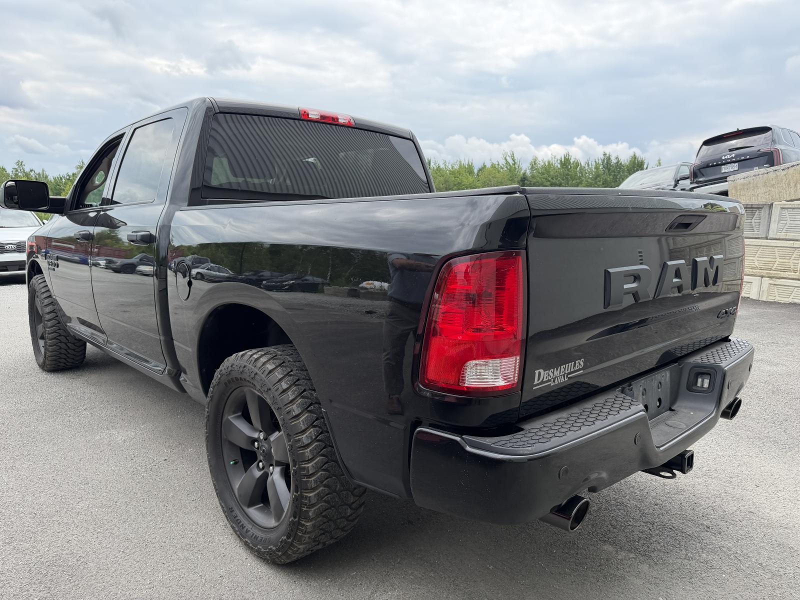 RAM 1500 Classic 1500 Express 2022 — photo 2