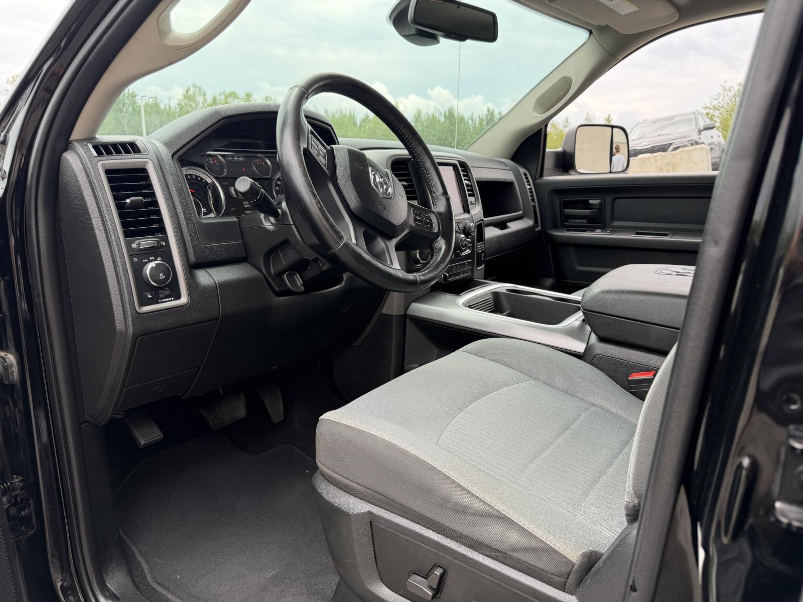 RAM 1500 Classic 1500 Express 2022 — photo 7