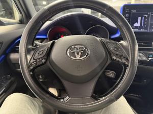 Thumbnail 13 Toyota C-HR XLE Premium 2021