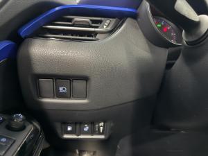 Thumbnail 16 Toyota C-HR XLE Premium 2021