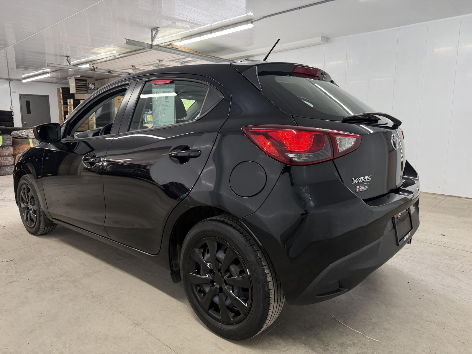 Toyota Yaris Base 2020 — photo 4