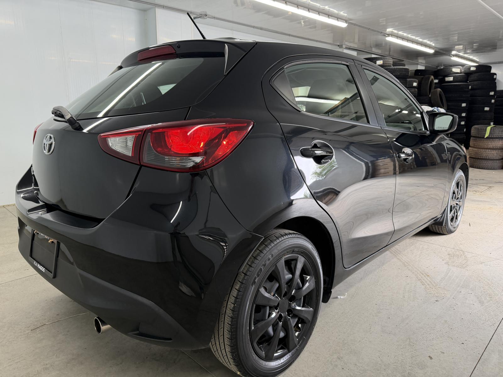 Toyota Yaris Base 2020 — photo 6