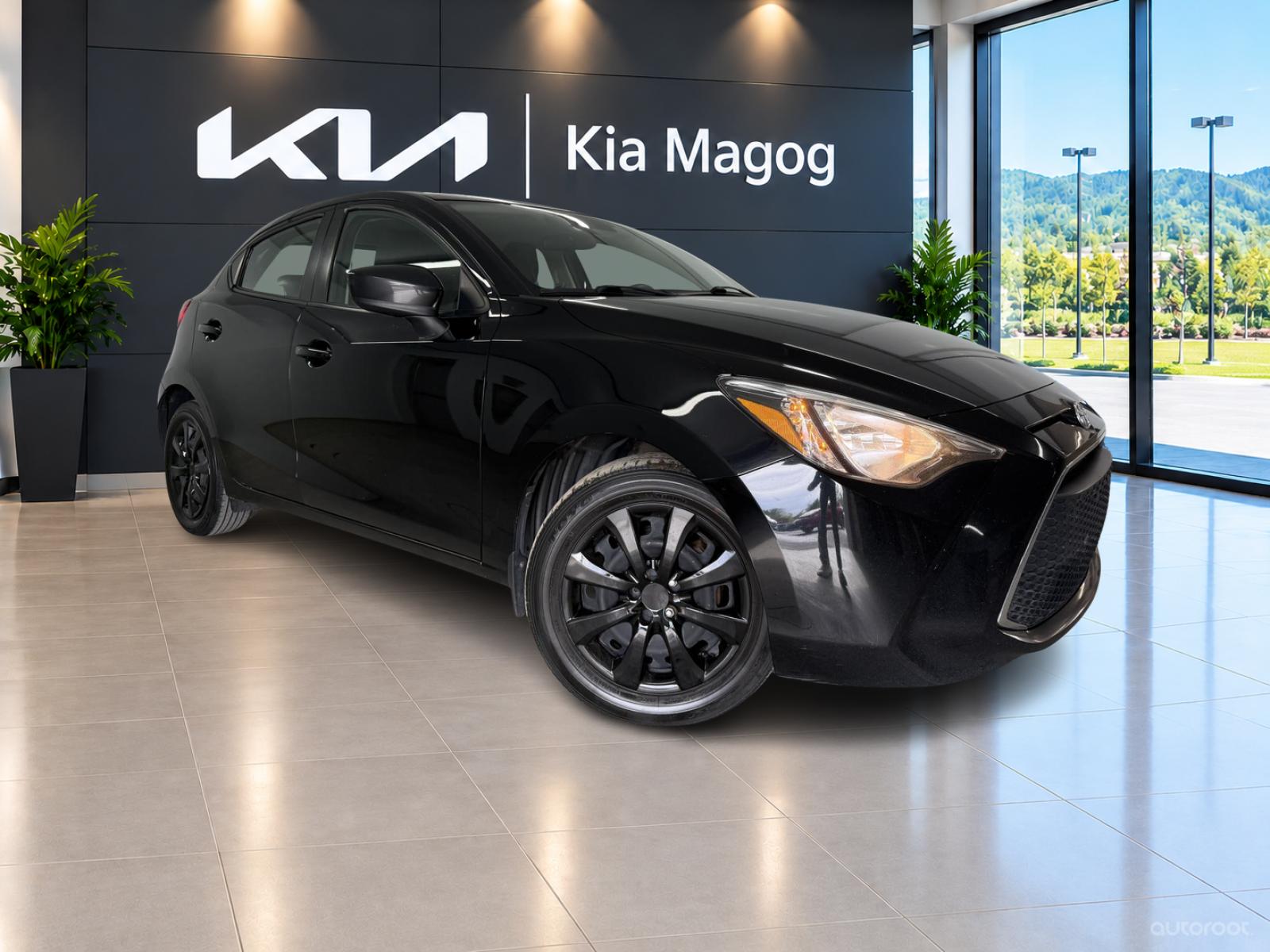 Toyota Yaris Base 2020
