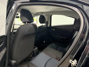 Miniature 12 Toyota Yaris Base 2020