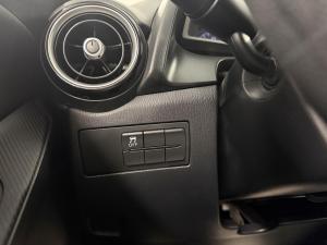 Miniature 21 Toyota Yaris Base 2020