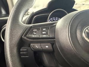 Miniature 20 Toyota Yaris Base 2020