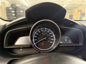 Miniature 22 Toyota Yaris Base 2020