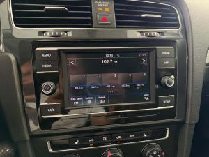 Miniature 10 Volkswagen Golf Sportwagen Trendline 2018