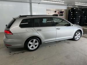 Miniature 6 Volkswagen Golf Sportwagen Trendline 2018