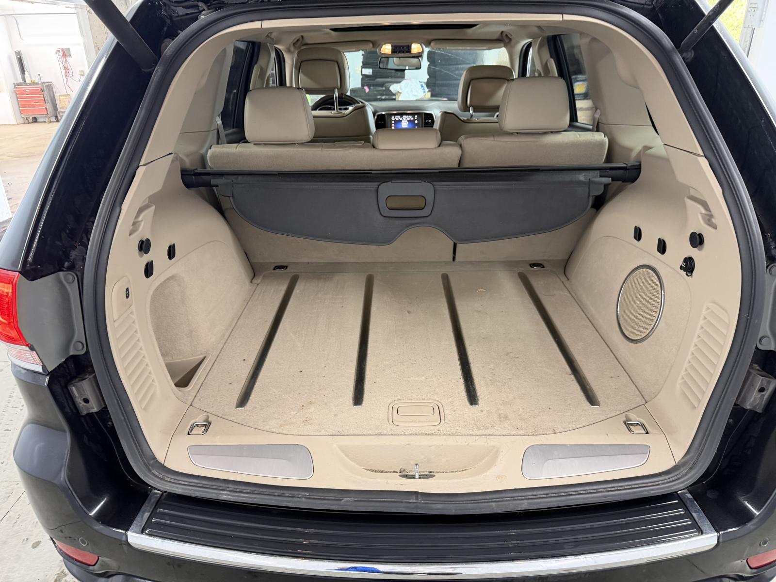Jeep Grand Cherokee Overland 2016 — photo 7