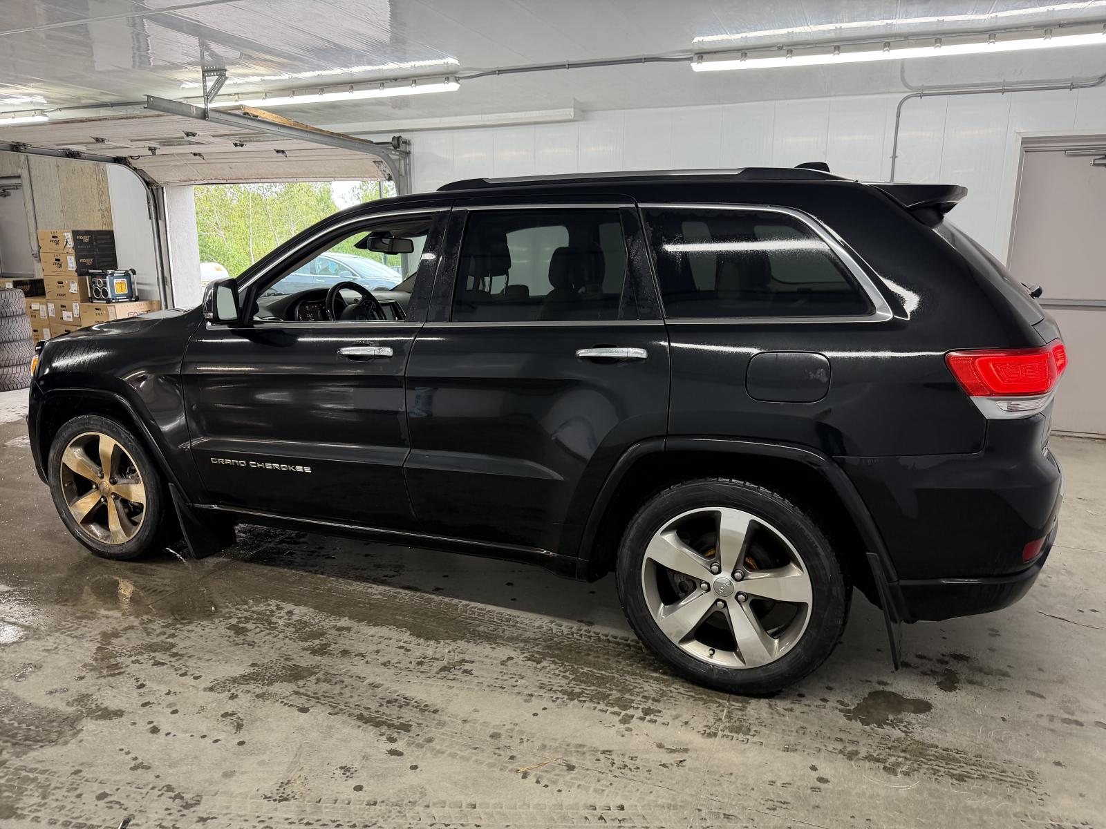 Jeep Grand Cherokee Overland 2016 — photo 4