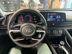 Thumbnail 9 Hyundai Elantra Essential 2021