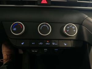 Thumbnail 14 Hyundai Elantra Essential 2021