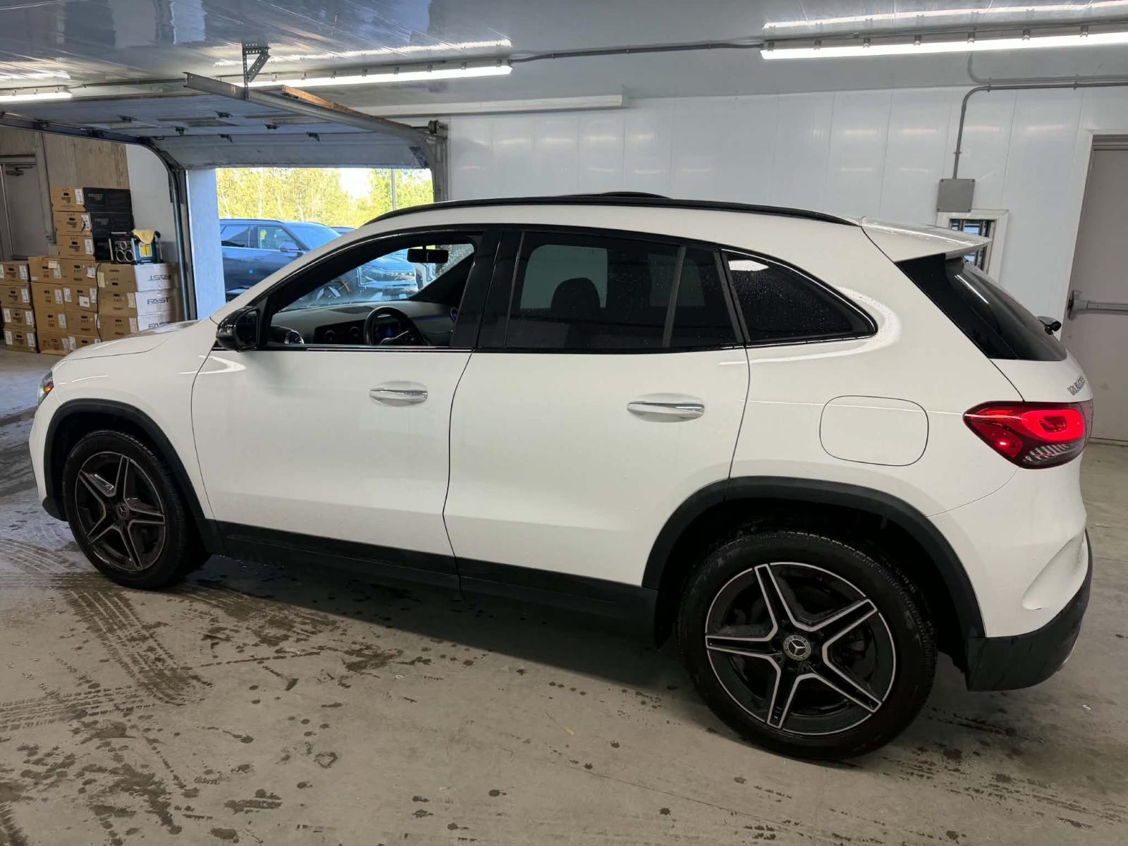 Mercedes-Benz GLA-Class GLA250 2022 — photo 4