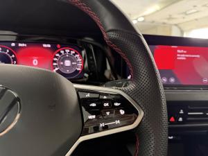 Miniature 18 Volkswagen GTI Performance 2023