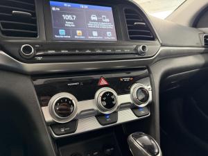 Thumbnail 13 Hyundai Elantra Preferred 2020
