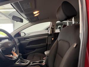 Thumbnail 10 Hyundai Elantra Preferred 2020