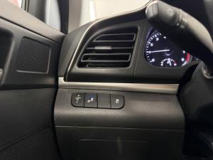Thumbnail 18 Hyundai Elantra Preferred 2020