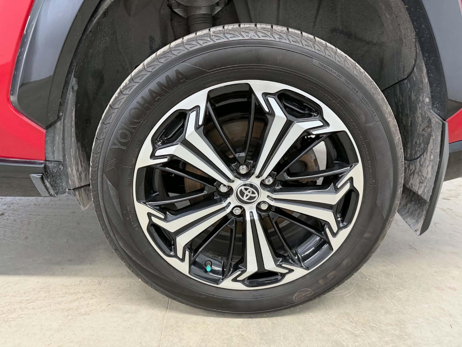 Toyota Rav4 Prime XSE 2024 — photo 8