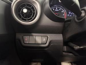 Miniature 17 Kia Forte LX 2021