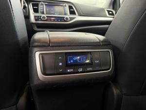 Miniature 17 Toyota Highlander LE 2018