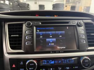 Miniature 19 Toyota Highlander LE 2018