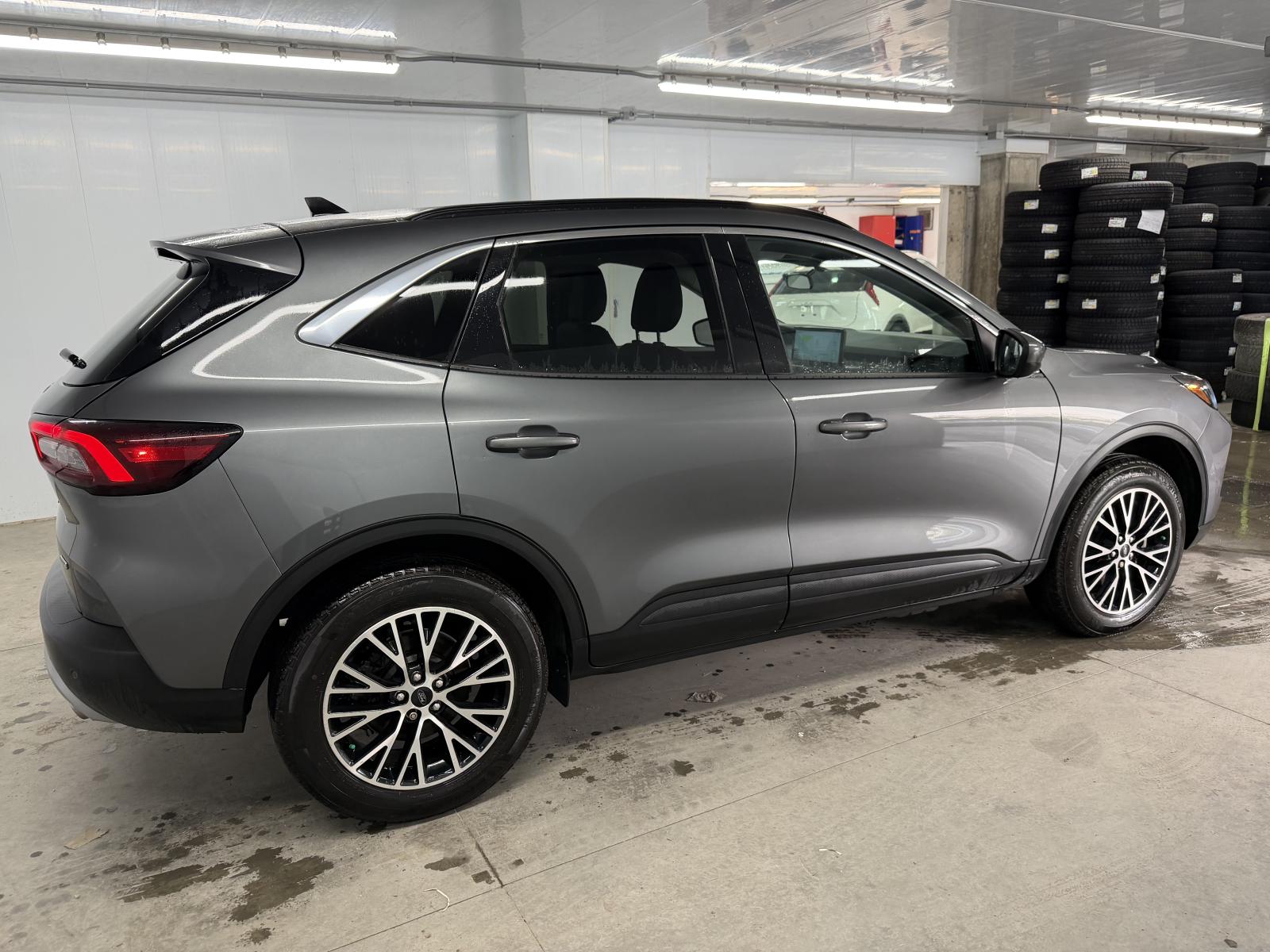 Ford Escape PHEV 2024 — photo 6