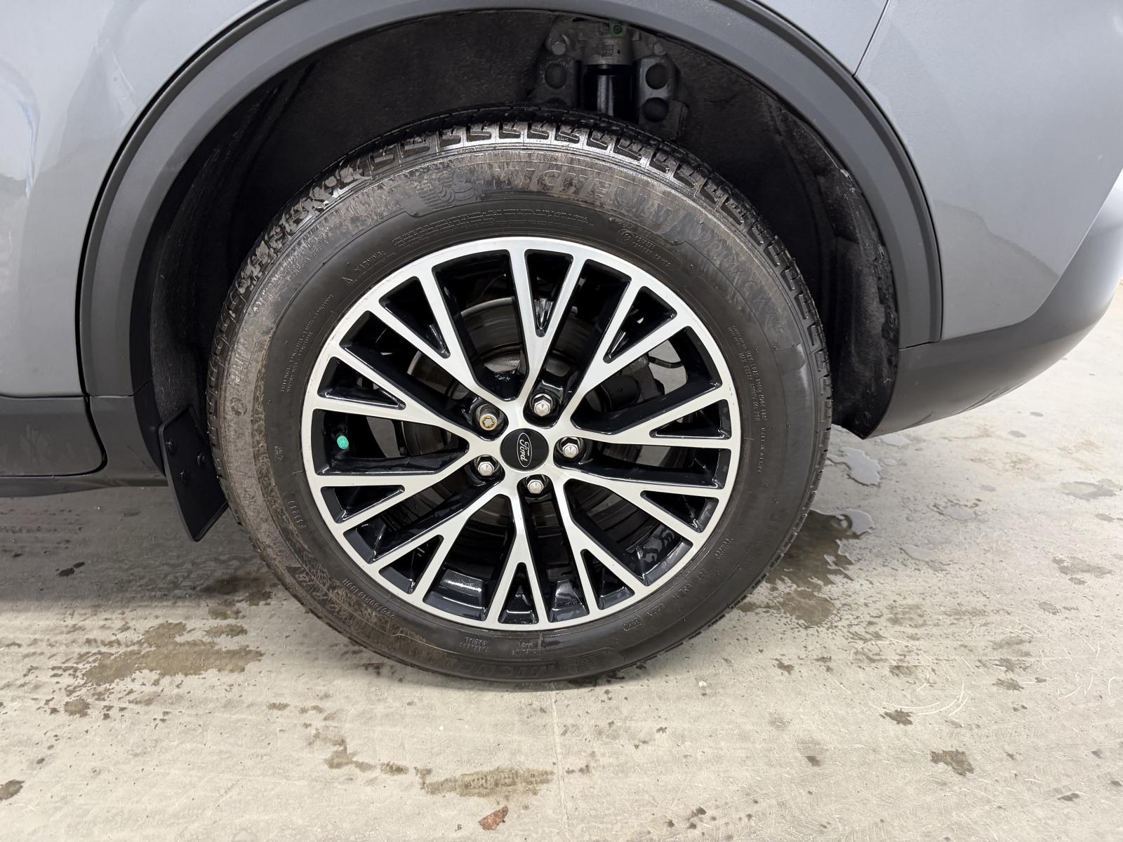 Ford Escape PHEV 2024 — photo 8