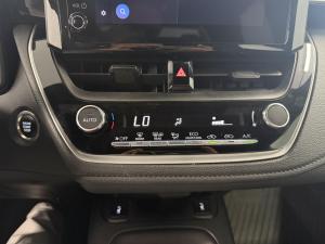 Miniature 18 Toyota Corolla SE 2023