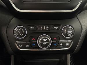 Miniature 22 Jeep Cherokee High Altitude 2021