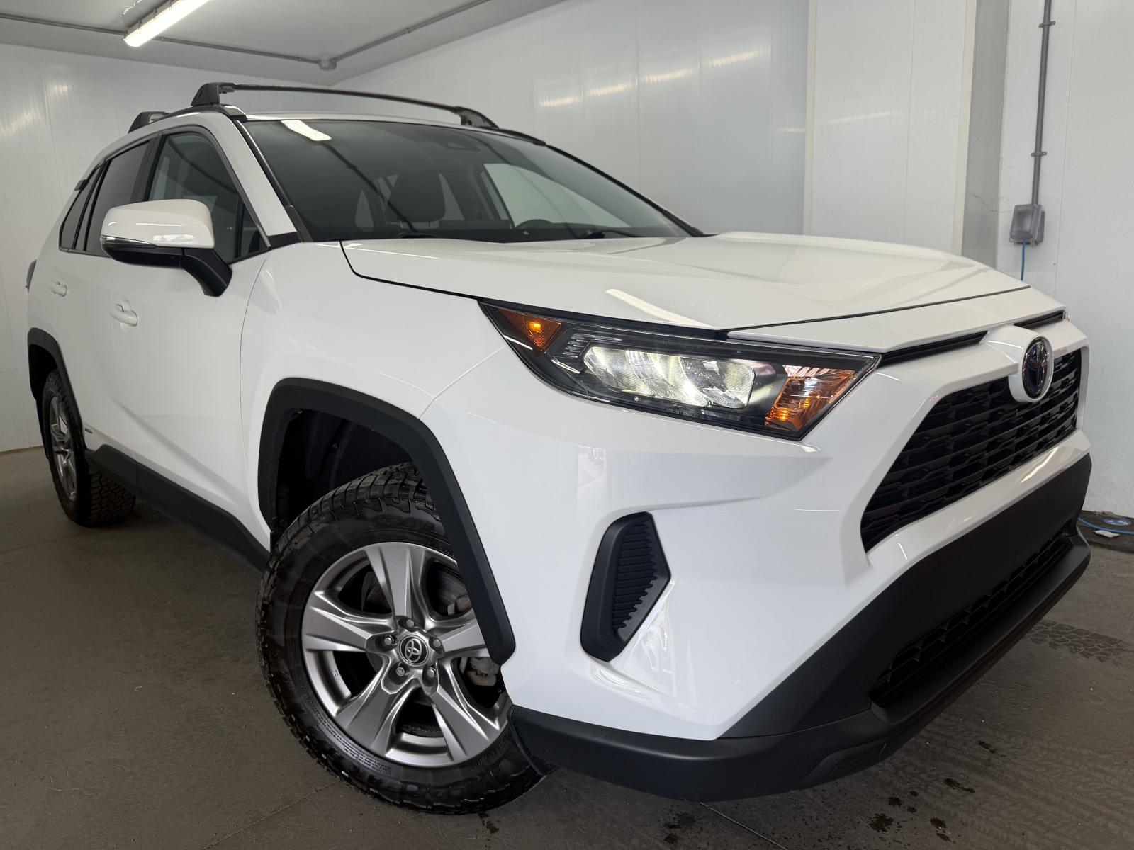 Toyota Rav4 LE Hybrid 2022