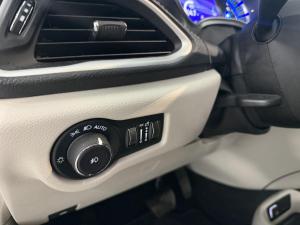 Miniature 13 Chrysler Pacifica Select PHEV 2024