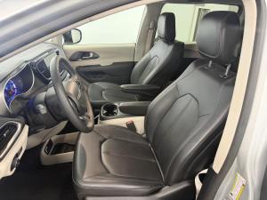 Miniature 11 Chrysler Pacifica Select PHEV 2024