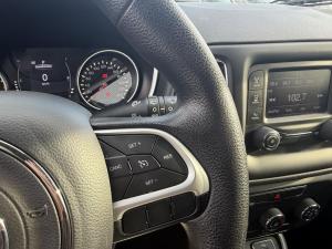 Miniature 21 Jeep Compass Sport 2018