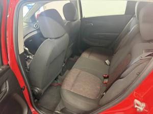 Miniature 10 Chevrolet Sonic LT 2018